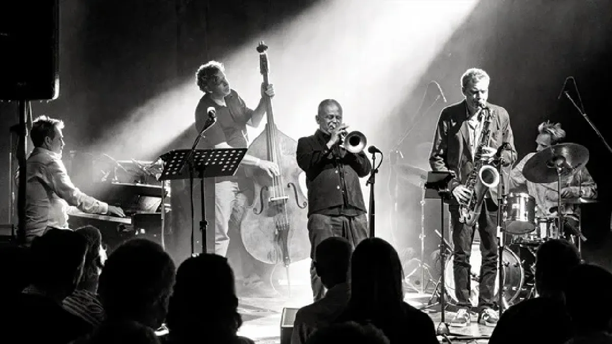 COPENHAGEN JAZZEXPERIENCE FEAT. JESPER RIIS