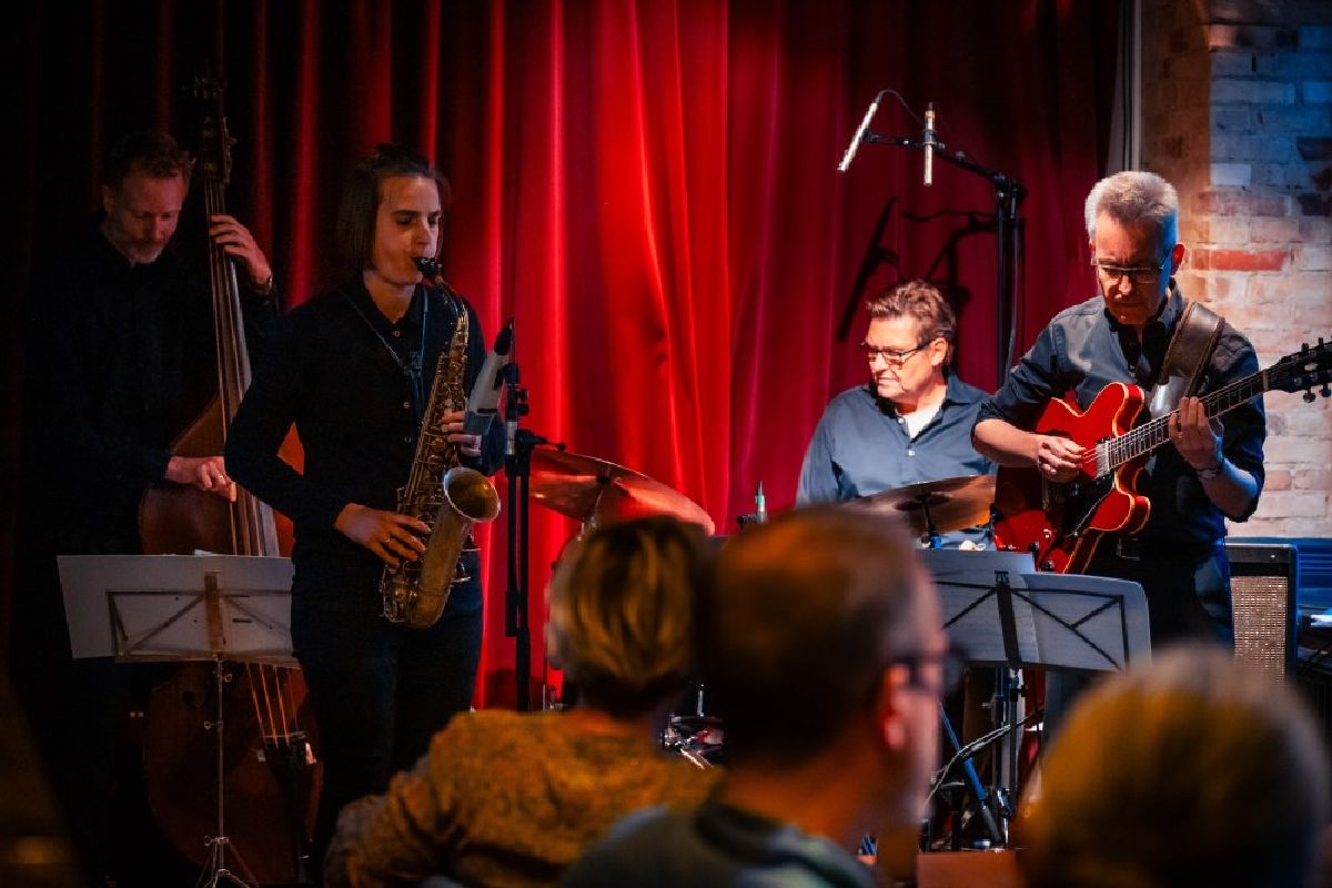 LETH's JAZZ med Easy Living " Paul Desmond/Jim Hall Tribute"
