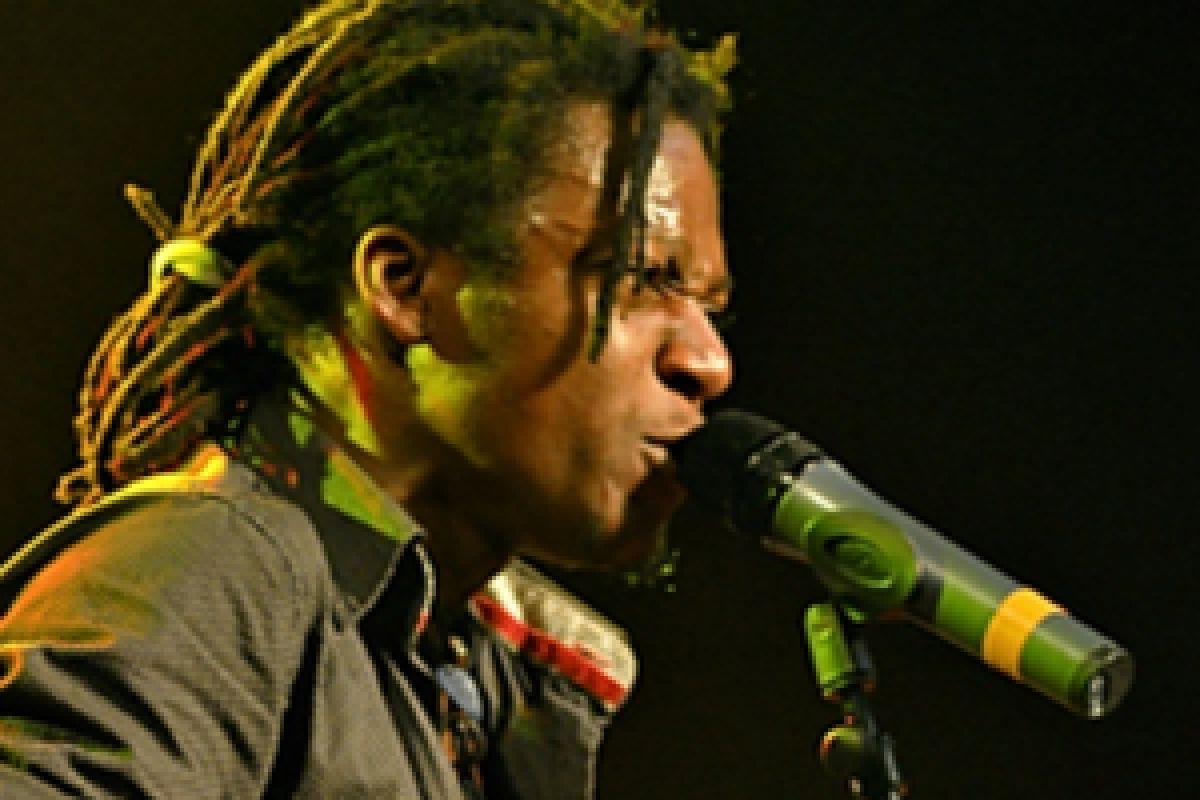 Alain Apaloo Trio (2)