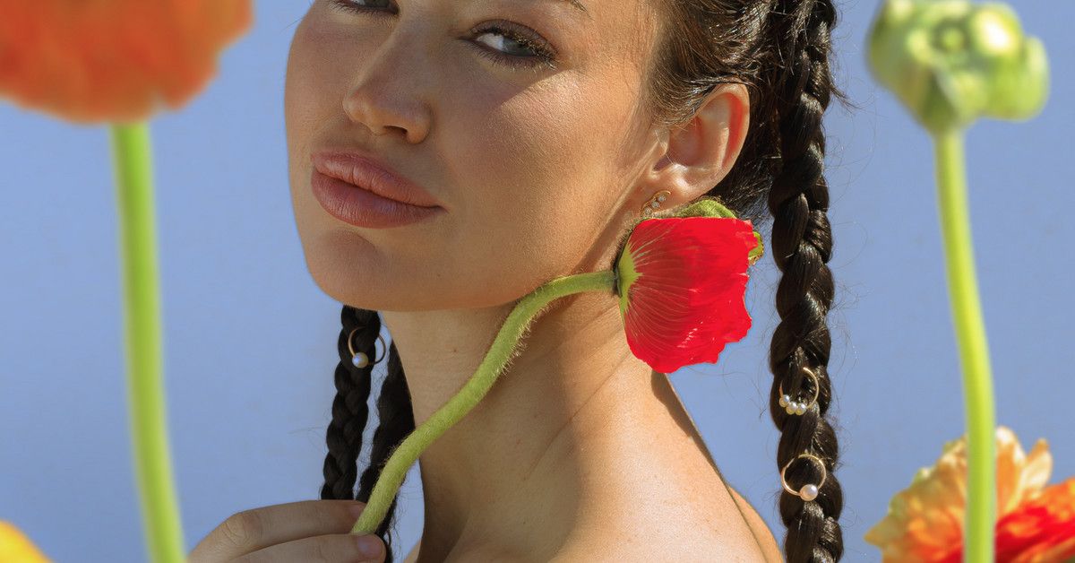 Aura Dione