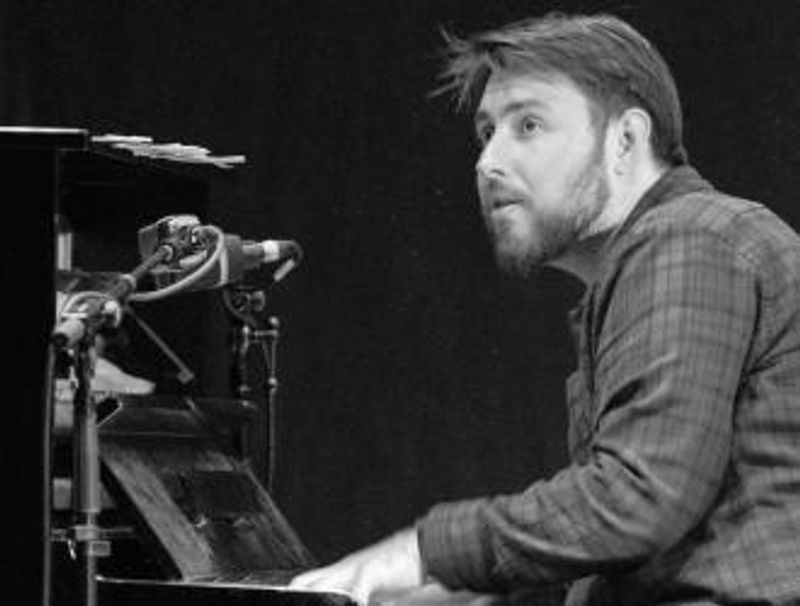 Paradise Jazz: Artur Tuznik Trio