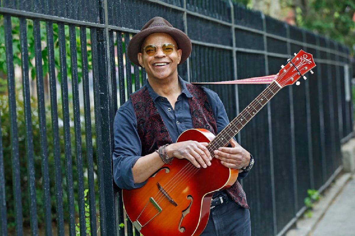 Guy Davis (US)