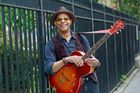 Guy Davis (US)