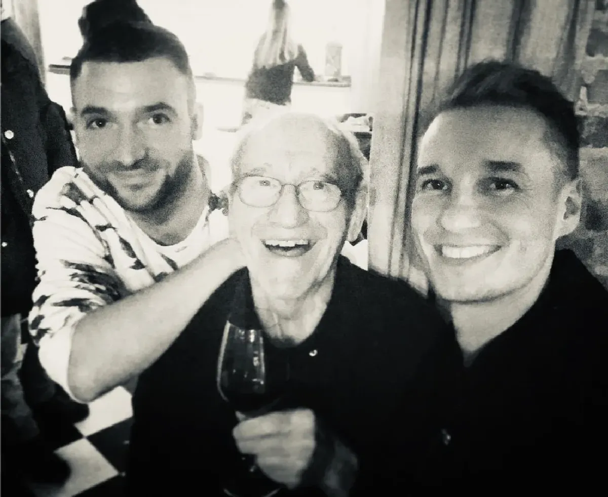 Verdens Hyggeligste Trio feat. Jesper Riis