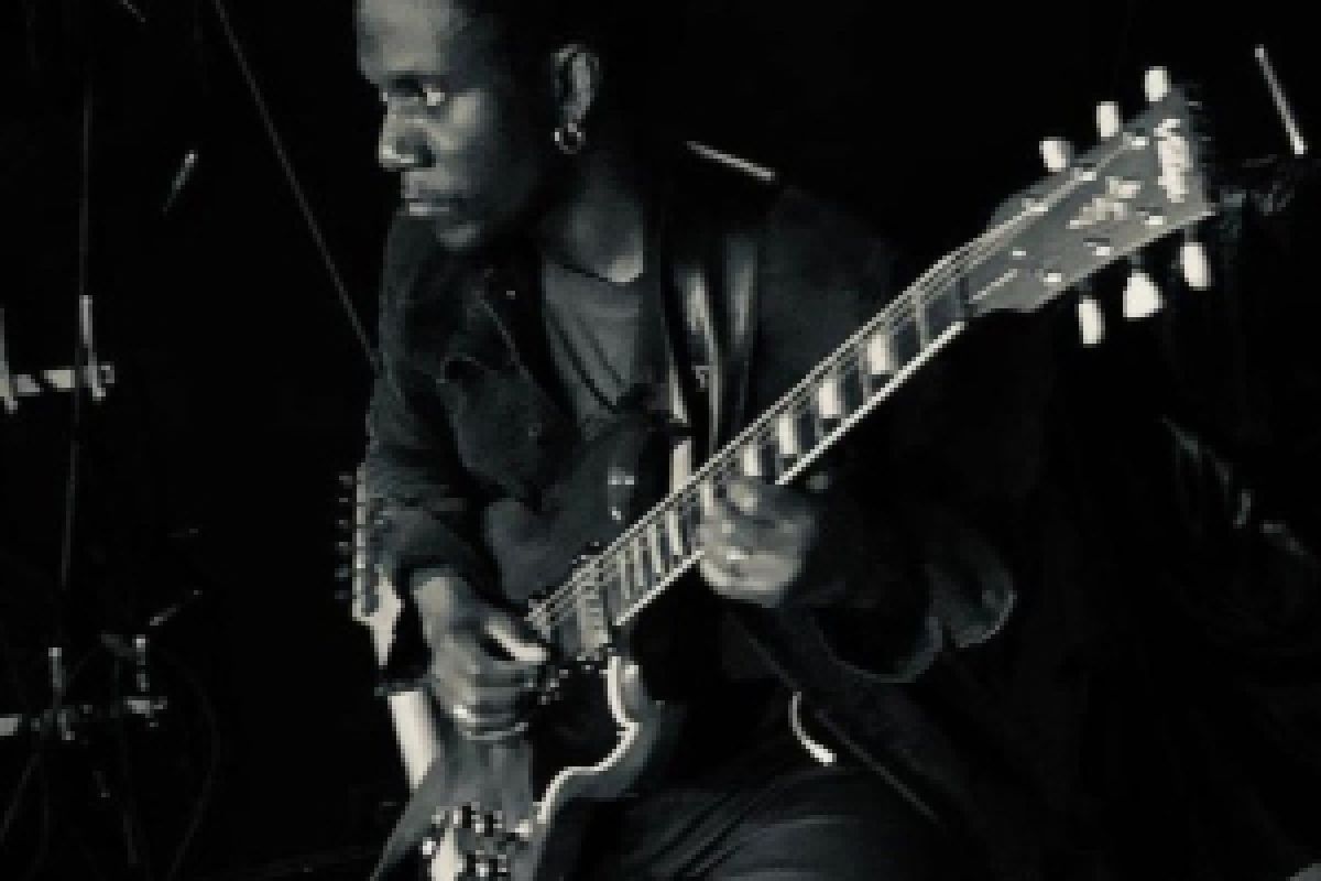 ALAIN APALOO