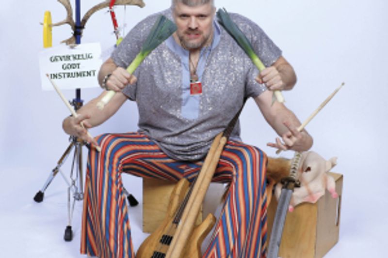 Det skinnende bedrag - Ny udgivelse og show med  Kalles World Tour