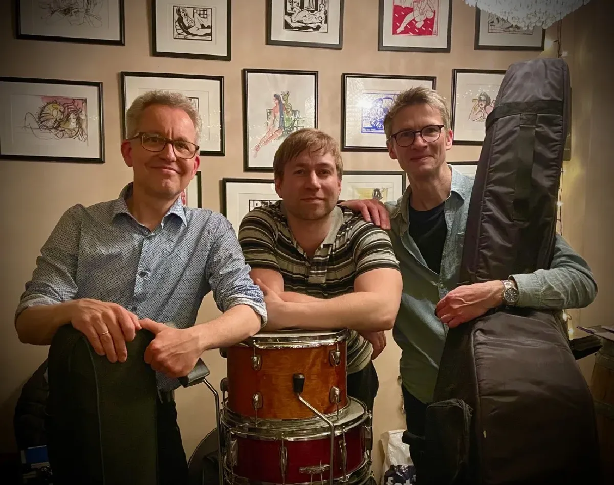Kwellas Corner presents: Kwella Trio