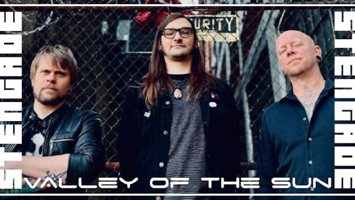 Valley Of The Sun [US] + Support: Doublestone