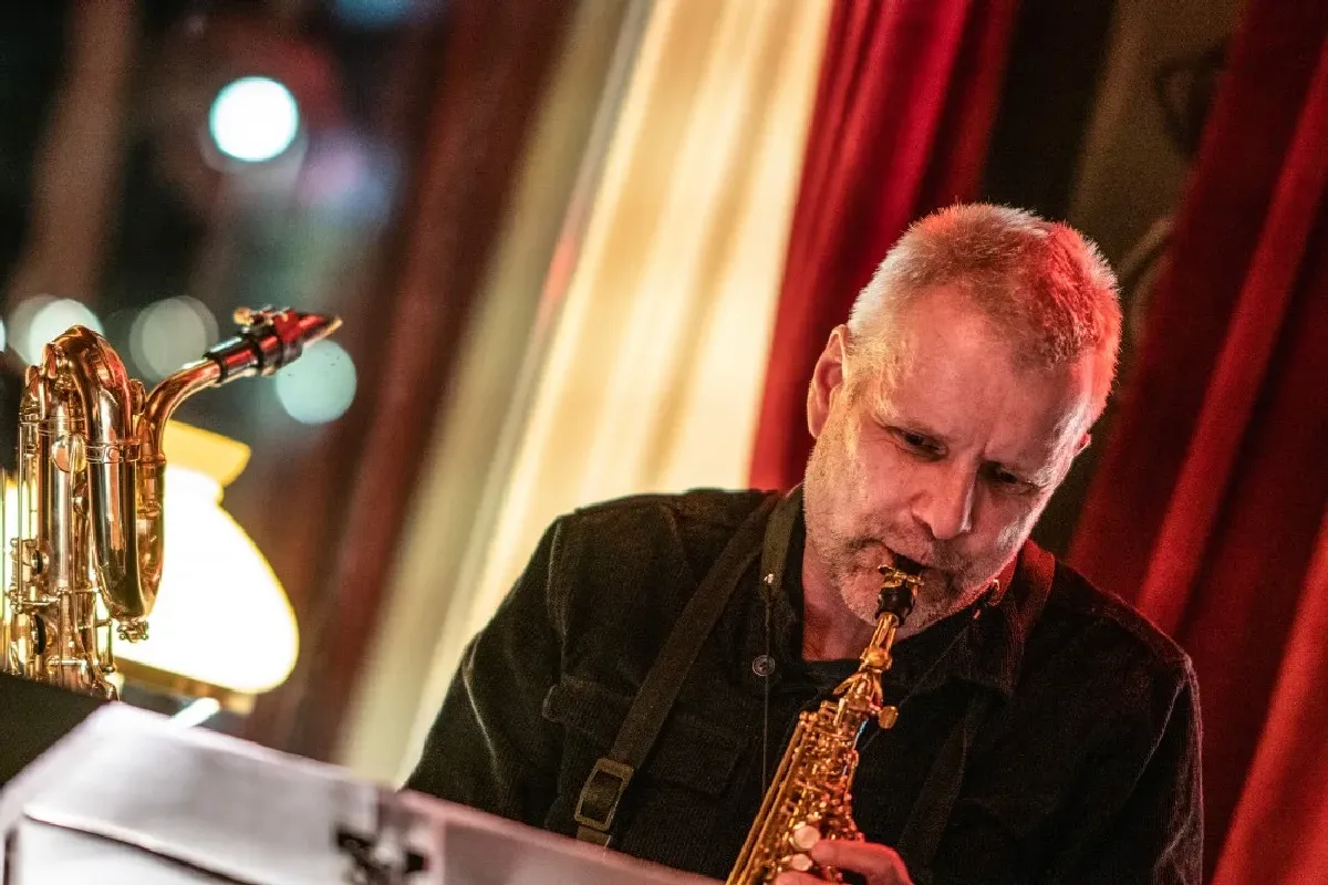 Saxofon-Refleksion over Dansk Jazz gennem 100 år