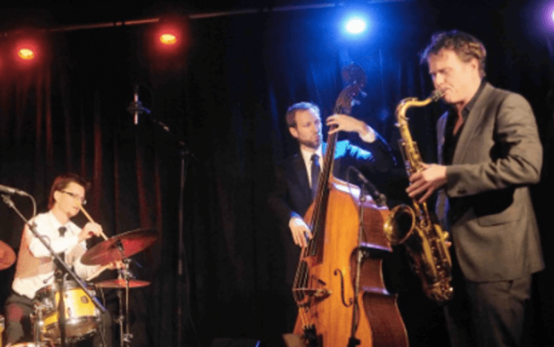 Jazz & morgenbrød: Kiss Kiss Bang Bang