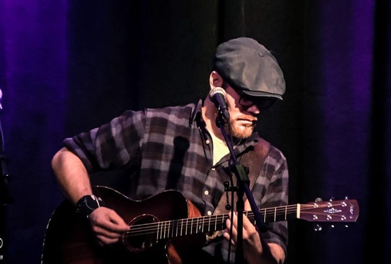 Café Blues Corner - Jake Green Solo