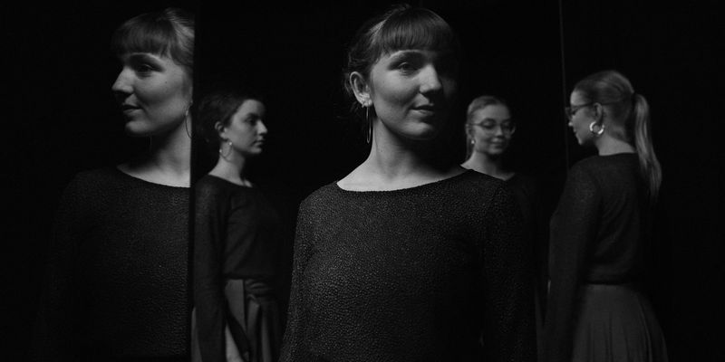 DR Pigekoret i mørke