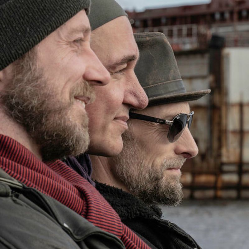 Henrik Johannessen & the Roots