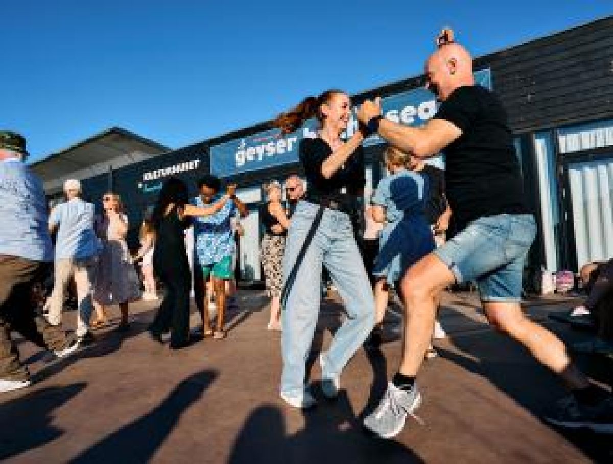 Sommerdans på Bryggen: Swing