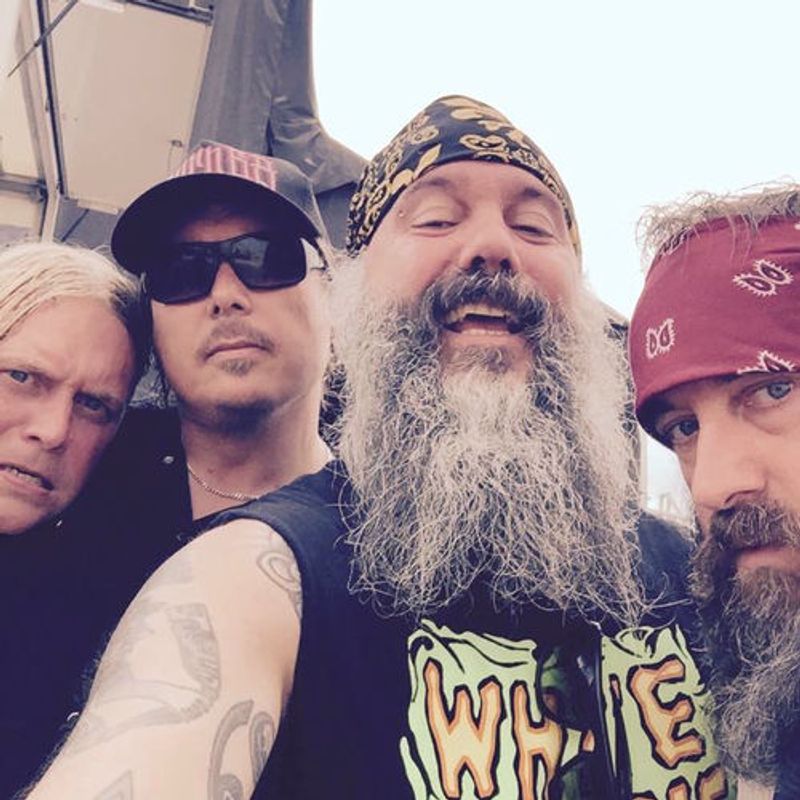 Koncert med Transport League + TBA