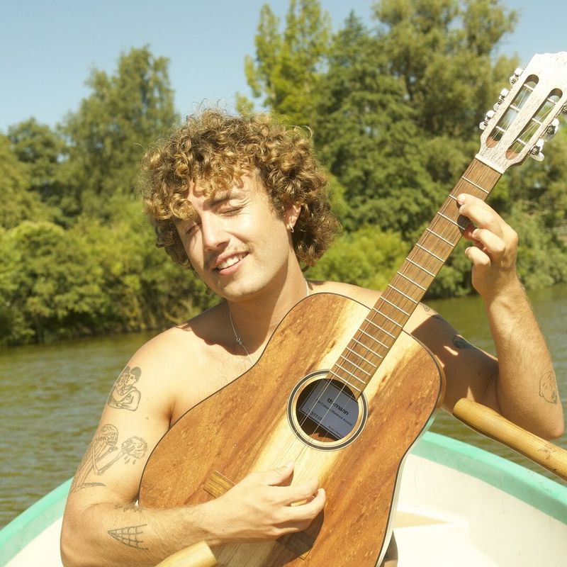 Arto + Jungle Julie w. friends