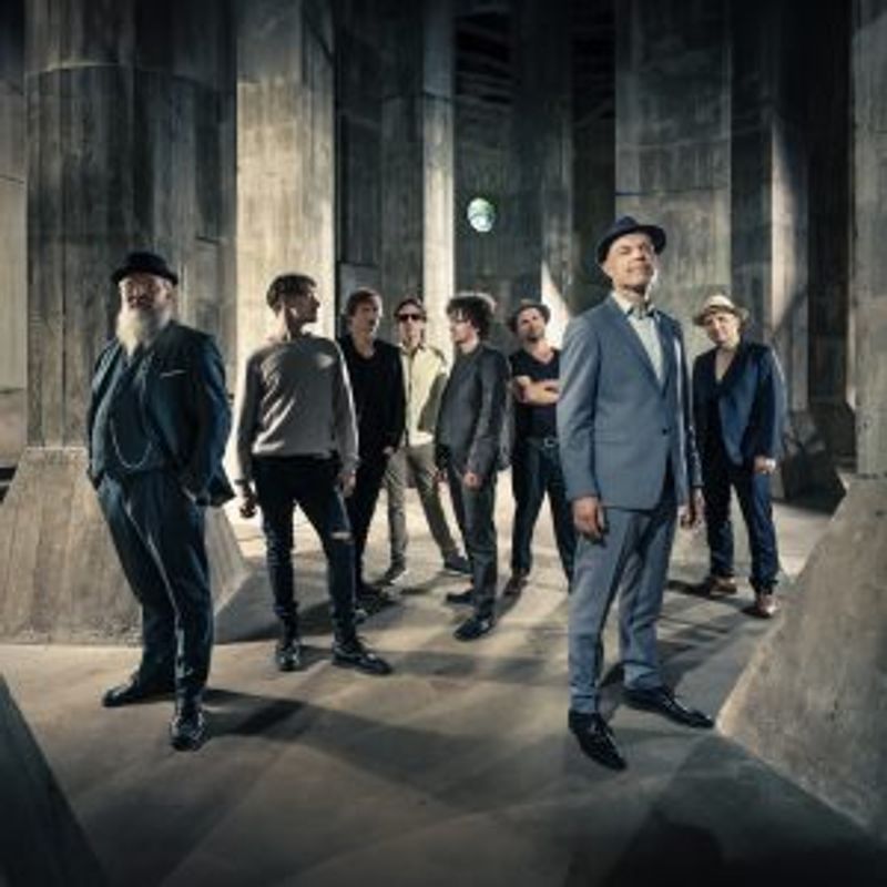 Thorbjørn Risager & The Black Tornado