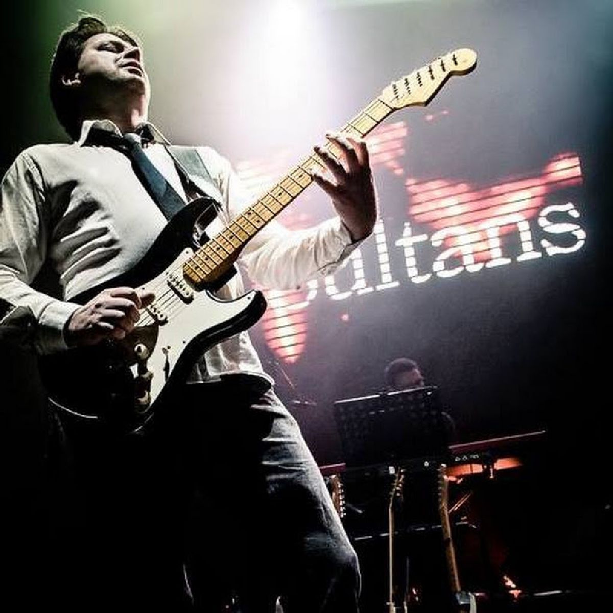 A Tribute to Dire Straits