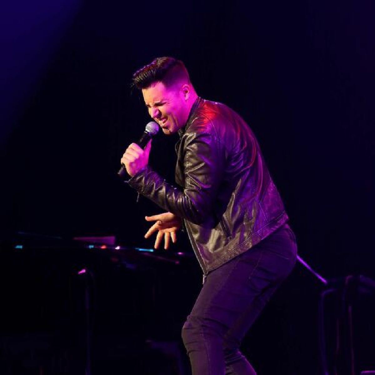 Elvis For A Day – Frankie Moreno