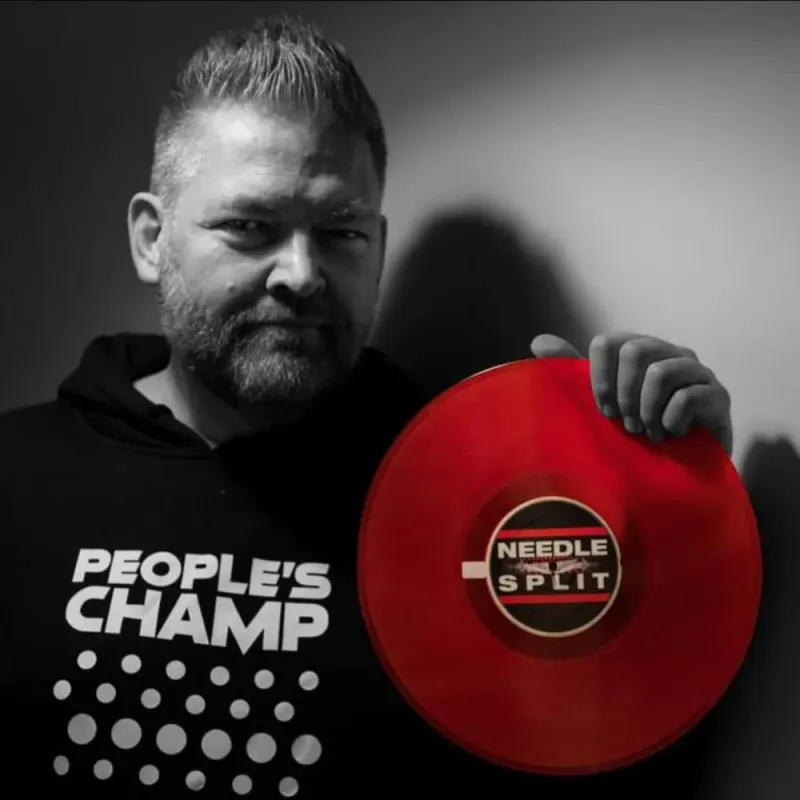 DJ NEEDLESPLIT