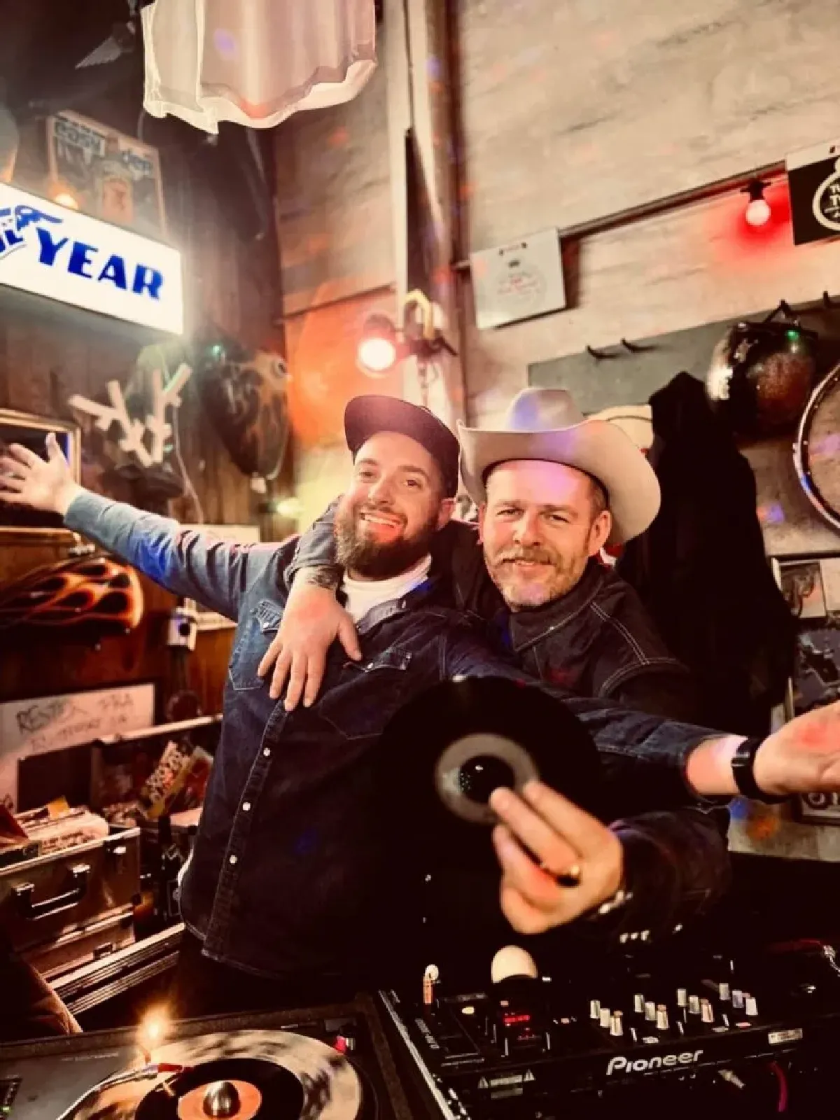 DJ Far & Søn