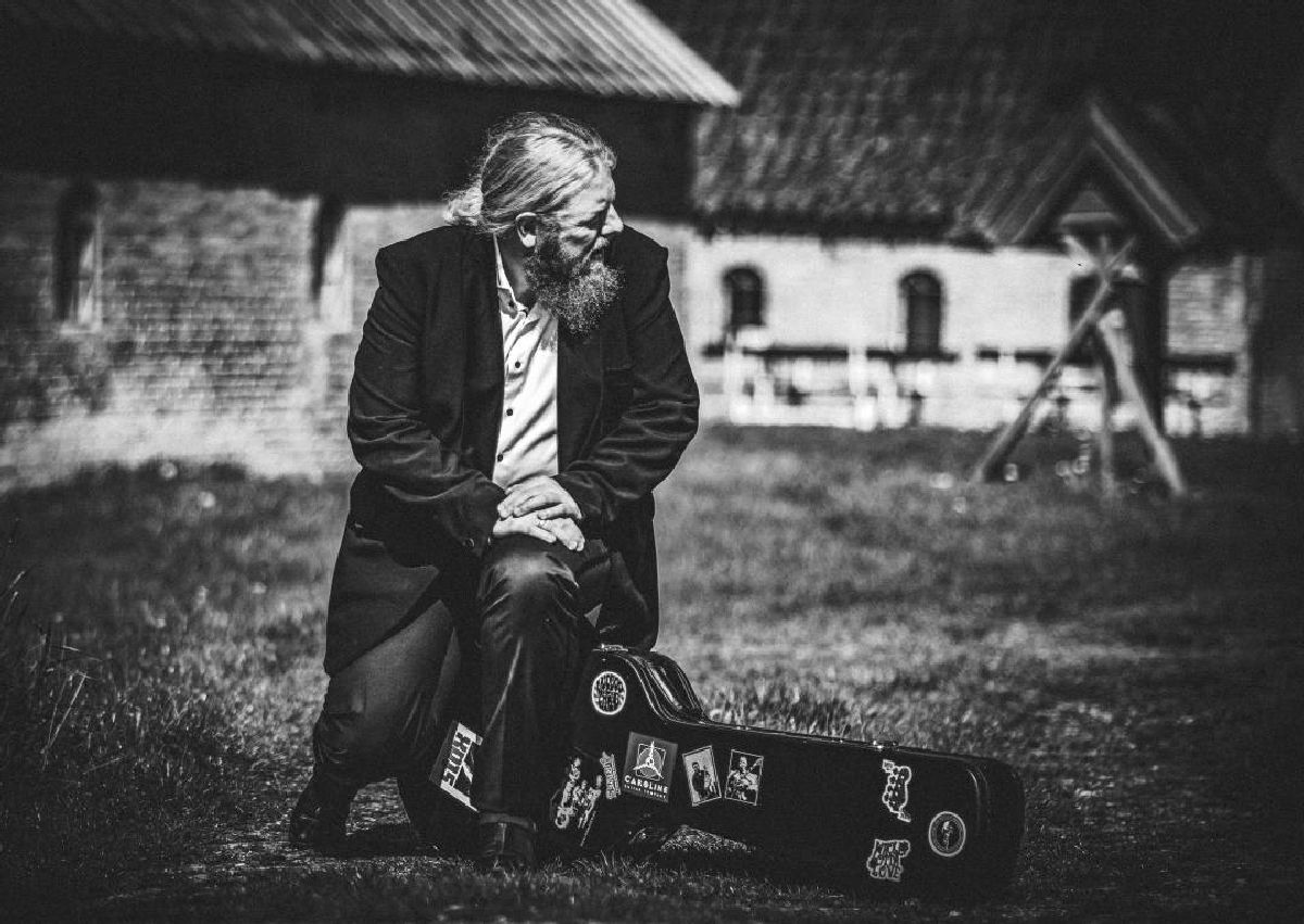 Rune Robert Friis og Built For Comfort