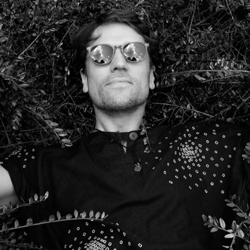 Nico Stojan – Outside