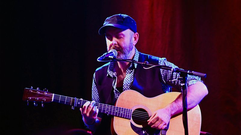 Fredagsbar Live: Jens Billingsø