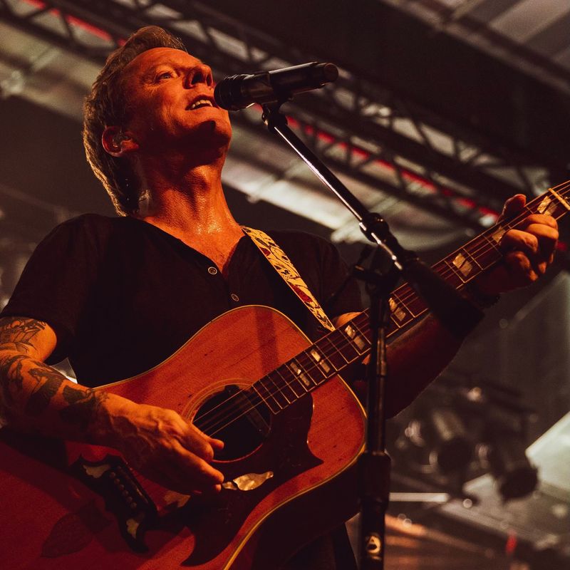 Kiefer Sutherland (US)