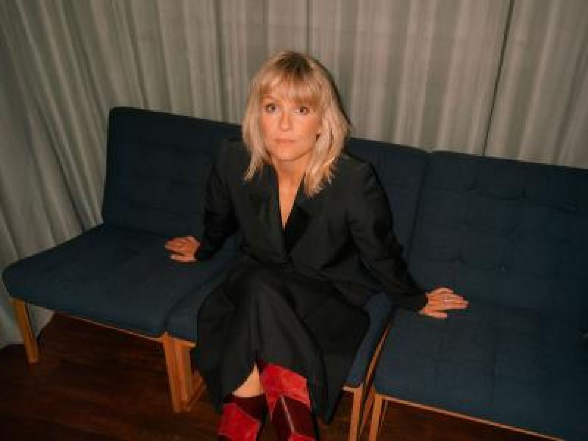 Signe Svendsen solo (med mulighed for fællesspisning)