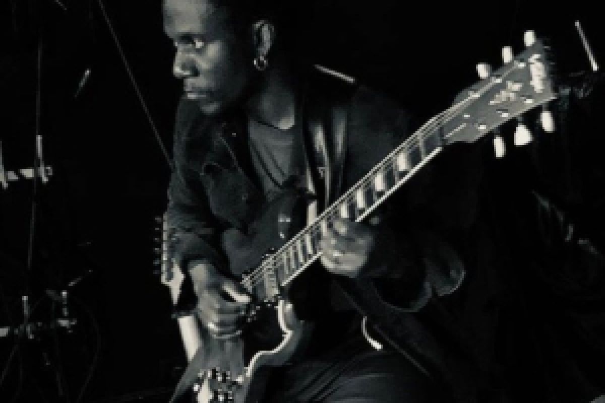 ALAIN APALOO