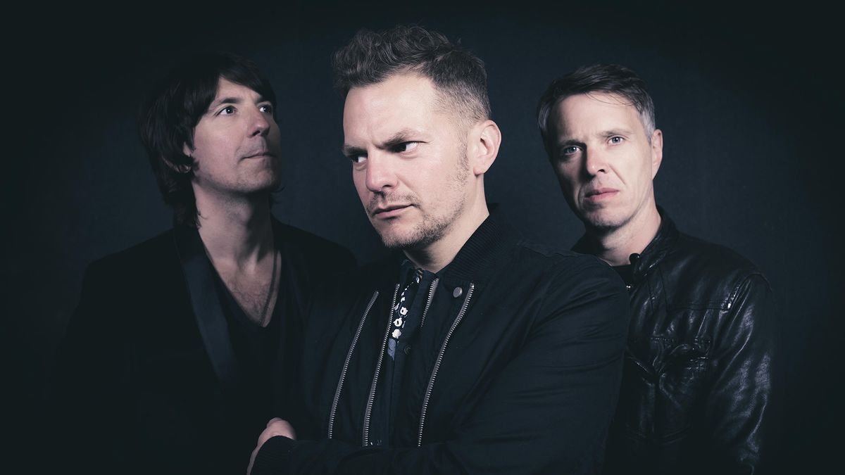 TOPLOADER